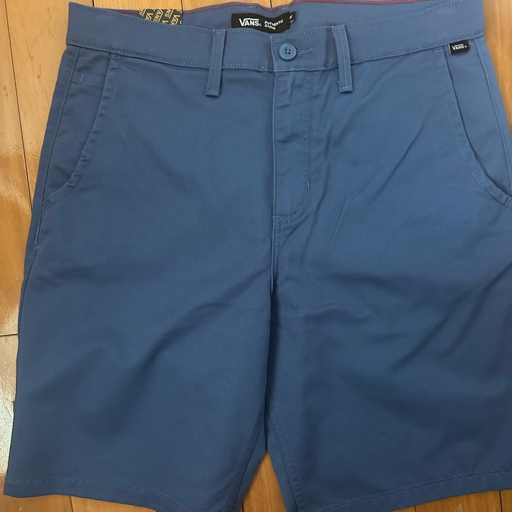Men’s blue chino short